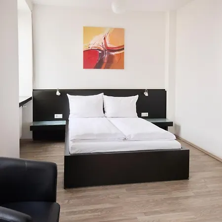 Hotel Villa-Bassermann, stilvoll, 2 Min zum Schloss, schnelles WLAN&Parkplatz-2